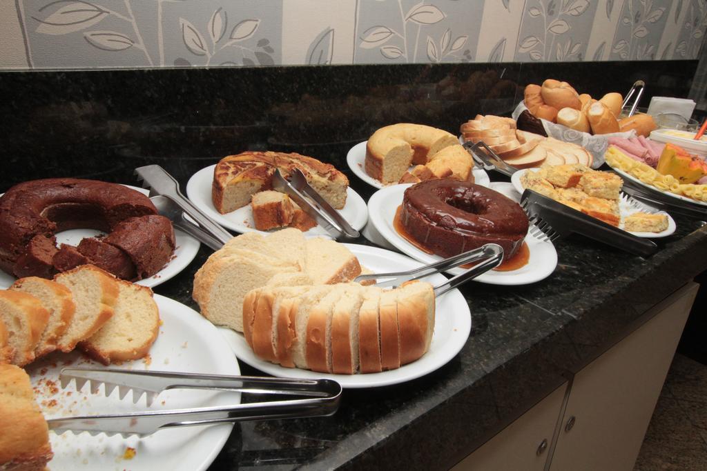 Hotel Pouso Alegre Campo Grande  Εξωτερικό φωτογραφία